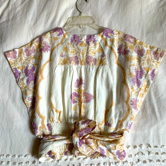Free People - Arielle Printed Top in Light Combo Revolve linen (Medium) - Picture 8 of 14